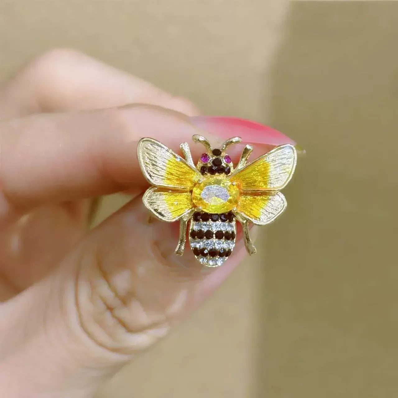 1 Peça Broche de Abelha Pequen - Men'S Accessories Trends 2025 avaliação e preço