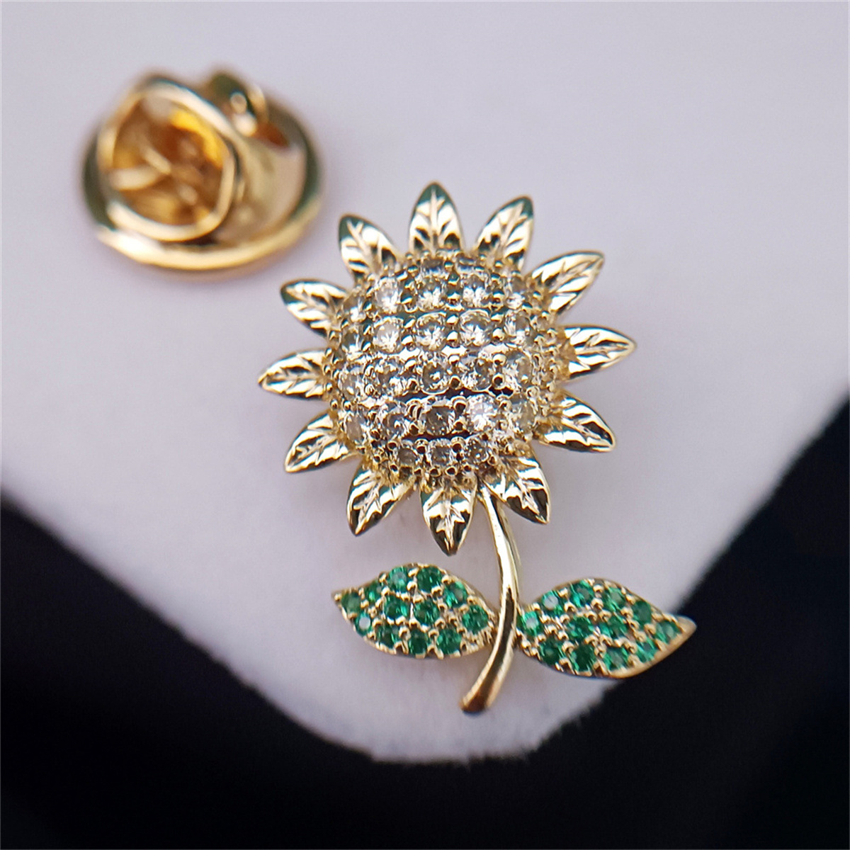 1 Broche de Girassol para Home - Men'S Accessories Trends 2025 avaliação e preço